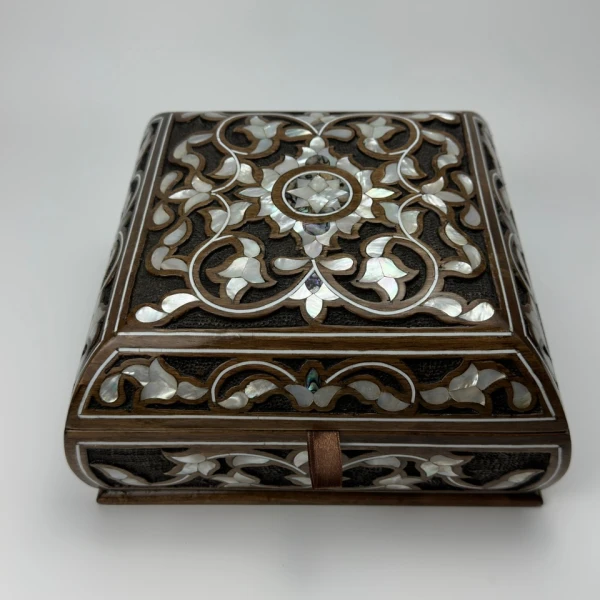 مقاس (25X25) صندوق الحفر الفاطمي FDBMA2.. تحفة يدوية بأخشاب طبيعية